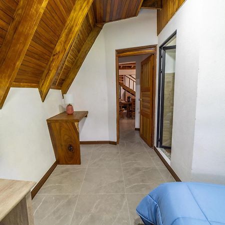 Casa Violeta Home Rentals Monteverde Exterior photo