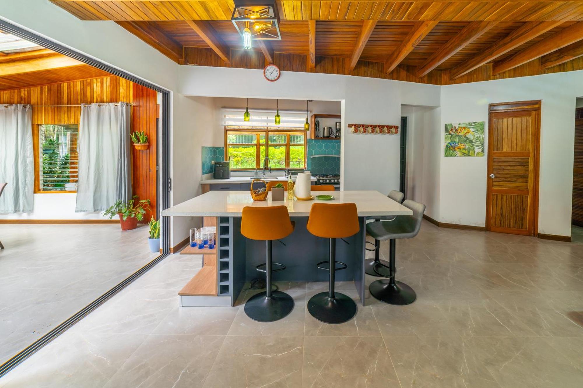 Casa Violeta Home Rentals Monteverde Exterior photo
