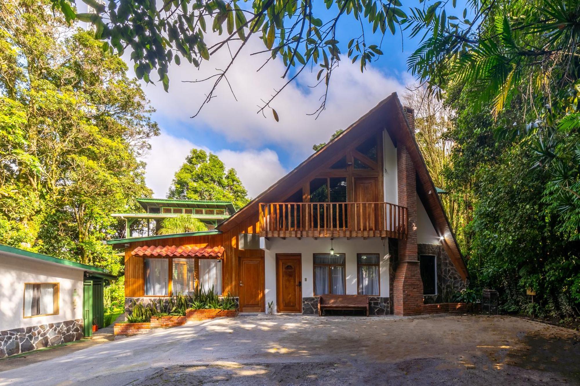 Casa Violeta Home Rentals Monteverde Exterior photo