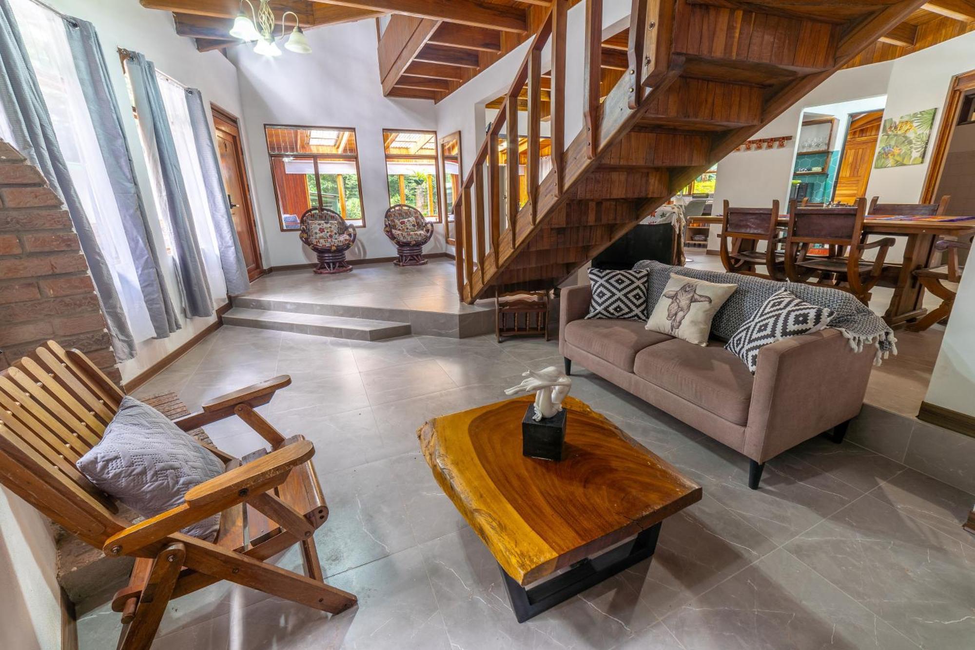 Casa Violeta Home Rentals Monteverde Exterior photo