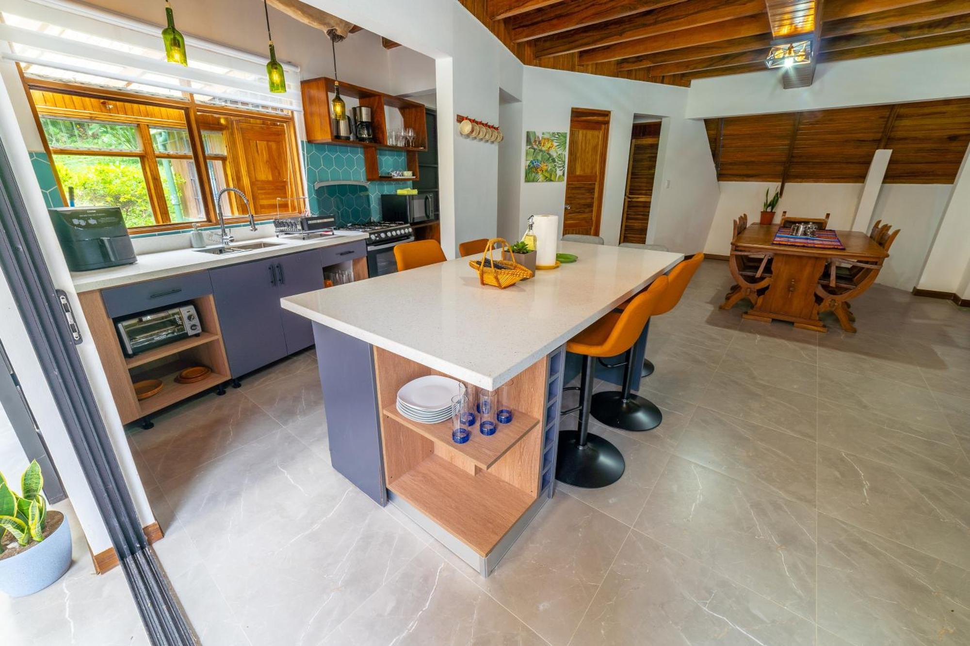 Casa Violeta Home Rentals Monteverde Exterior photo