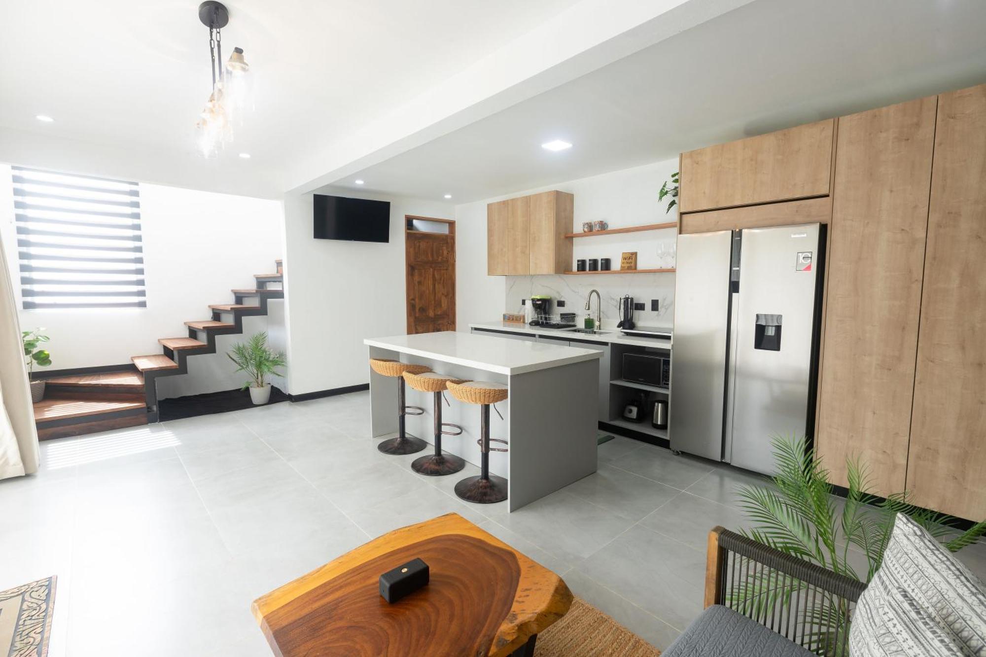Casa Violeta Home Rentals Monteverde Exterior photo