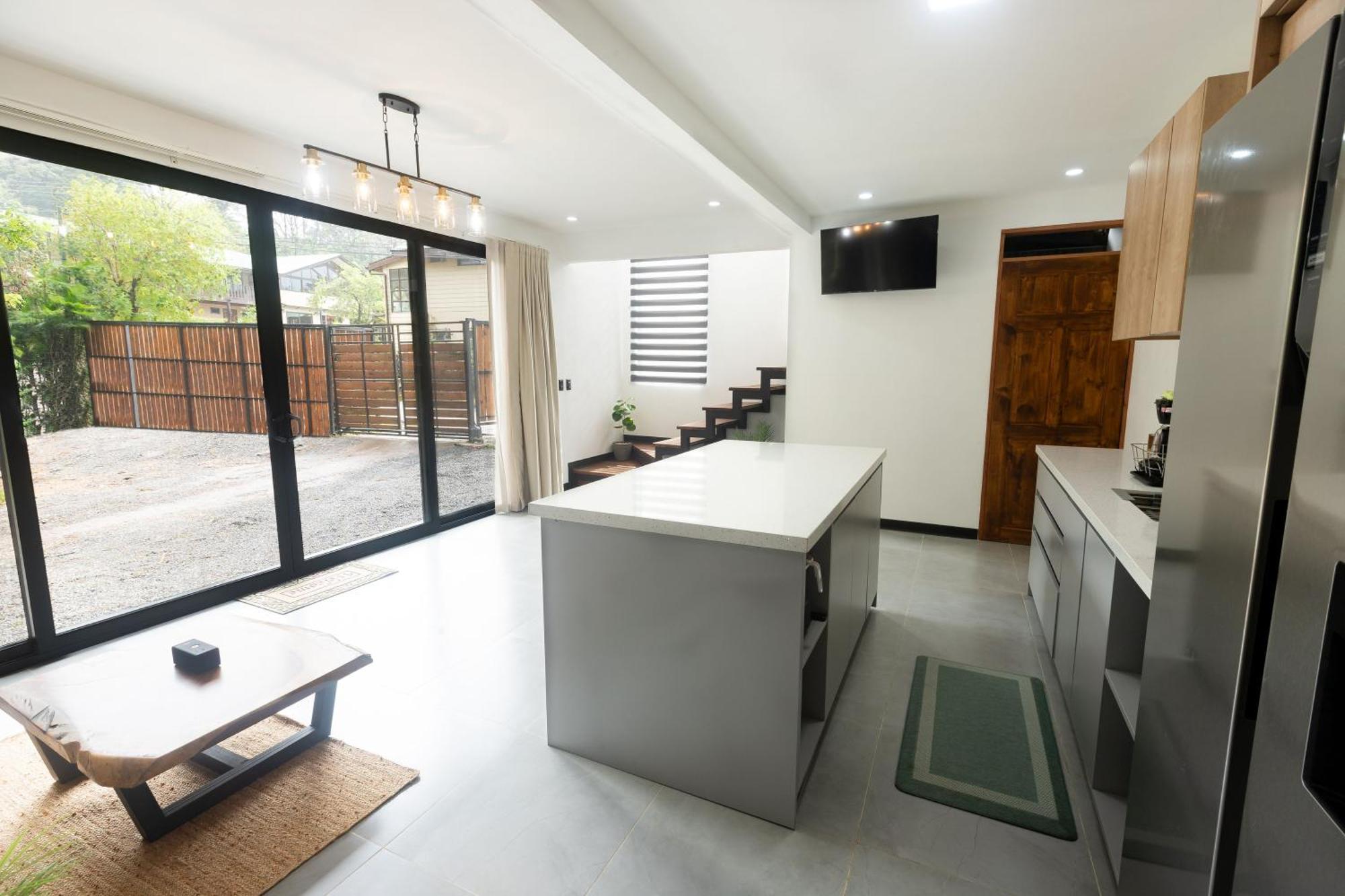 Casa Violeta Home Rentals Monteverde Exterior photo